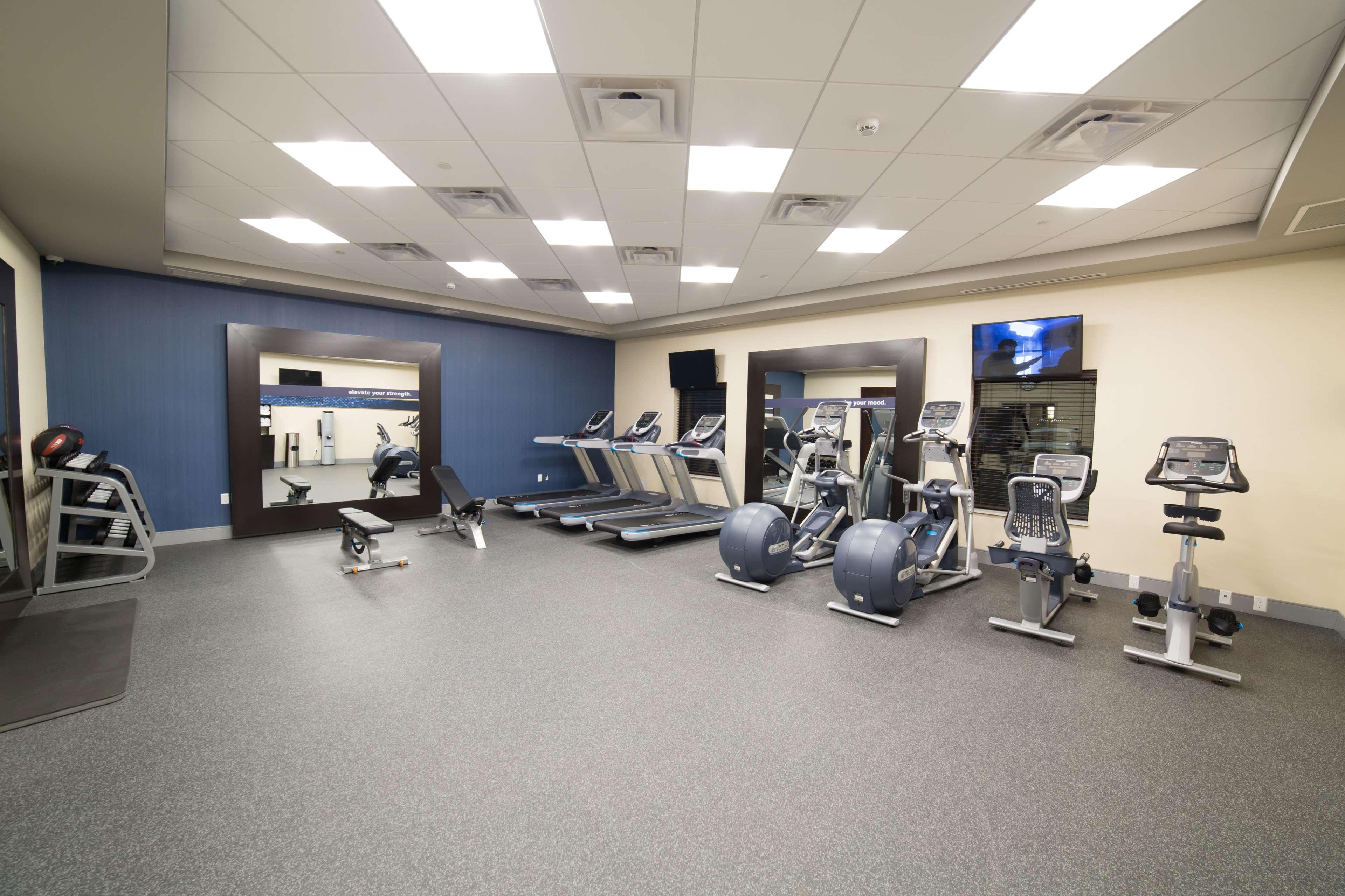 Hampton Inn By Hilton Lloydminster Ngoại thất bức ảnh